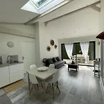 Апартаменты Proche Bordeaux - Parking - Piscine Эизин