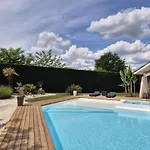 Апартаменты Proche Bordeaux - Parking - Piscine