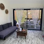Proche Bordeaux - Parking - Piscine Апартаменты Эизин