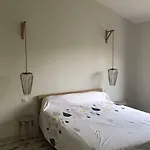 Proche Bordeaux - Parking - Piscine * Эизин