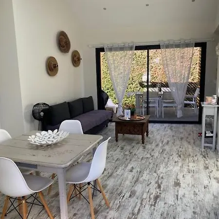 Proche Bordeaux - Parking - Piscine Apartman