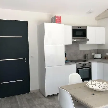 Proche Bordeaux Parking *