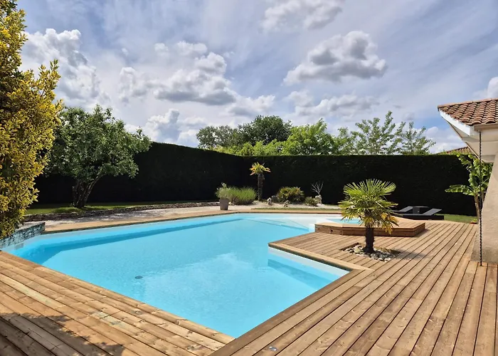 Proche Bordeaux - Parking - Piscine *