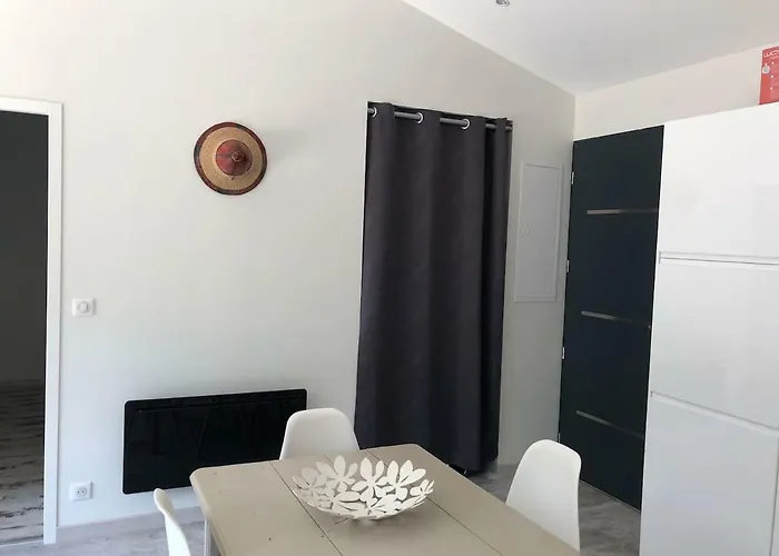 Proche Bordeaux - Parking - Piscine 아파트 에이진느